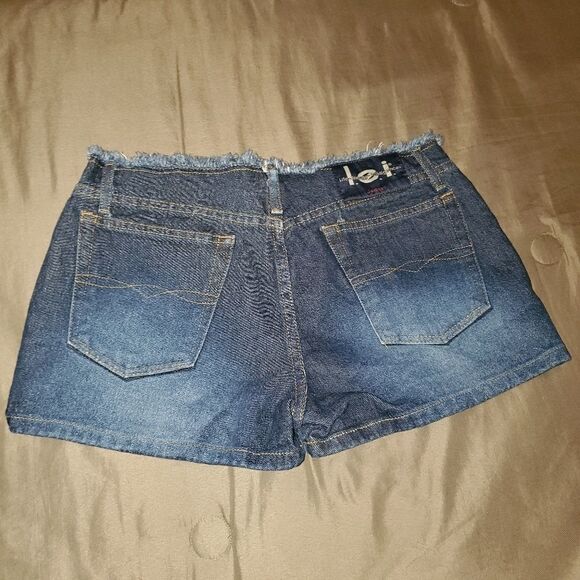 L.E.I. Denim Shorts Size 11 - Picture 2 of 7